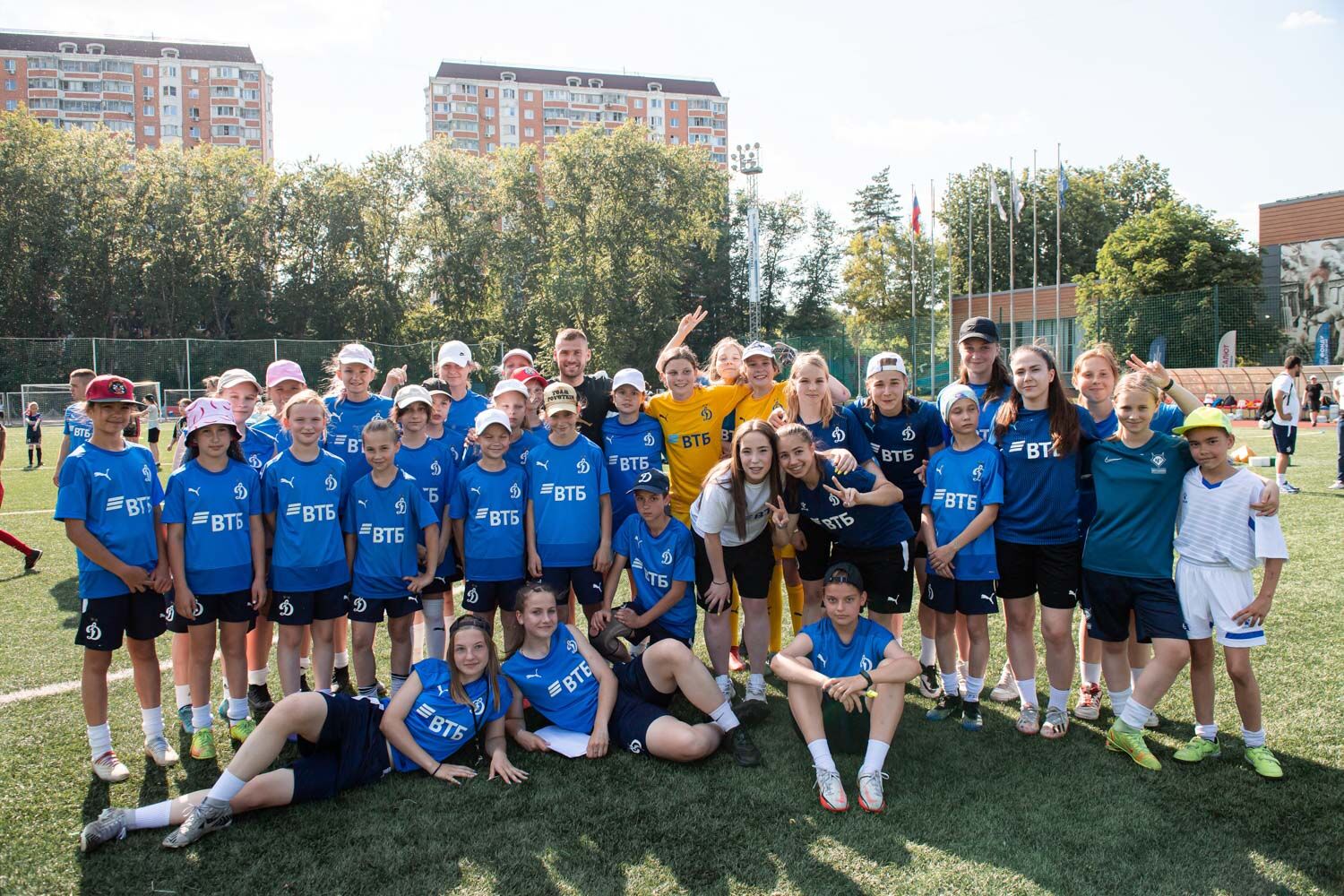 Фоторепортаж с фестиваля футбола для девочек «Мы в игре. Лето» в Москве