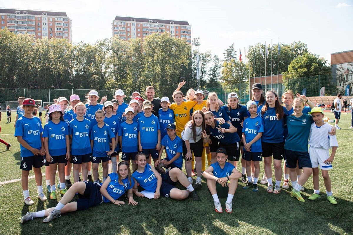 «Динамо» организовало первый в столице фестиваль футбола для девочек «Мы в игре. Лето»