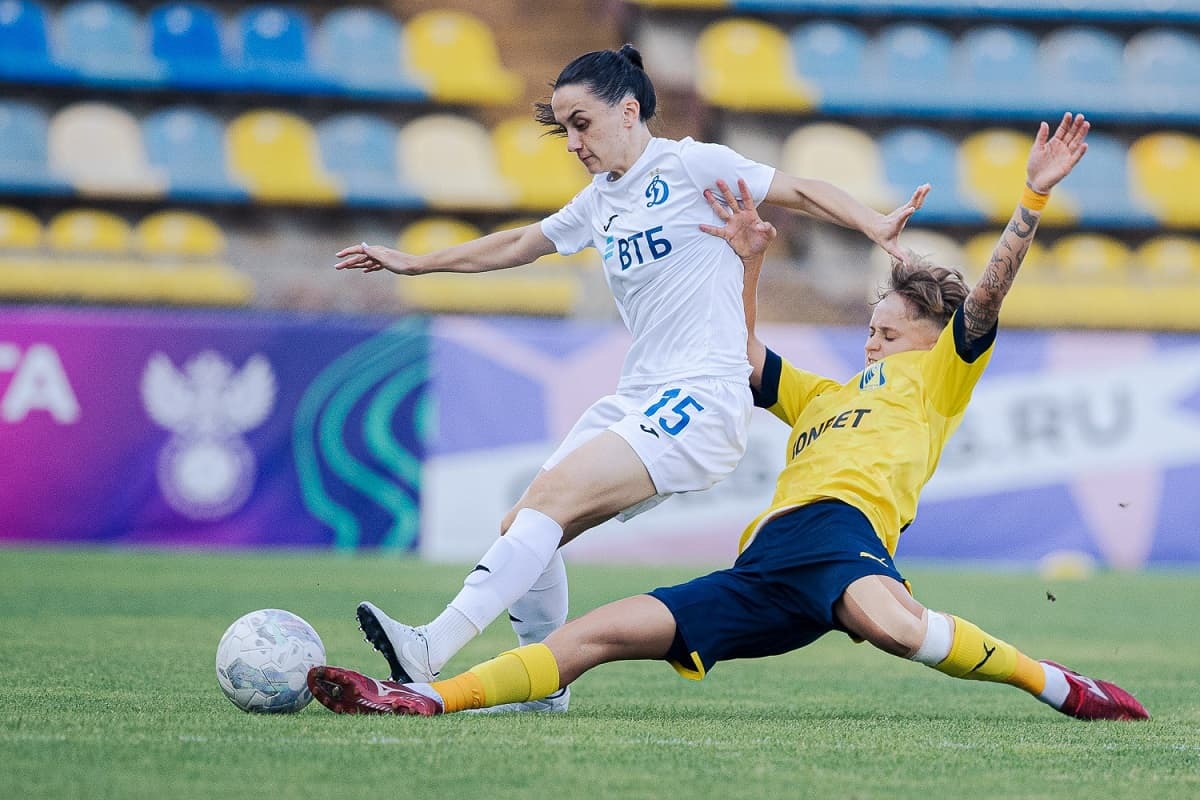 Мария Дигурова сражалась за мяч на каждом участке поля