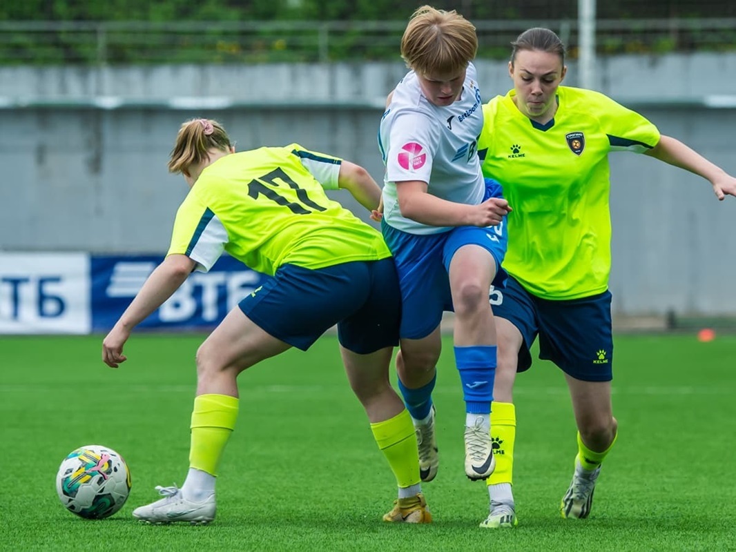 Ekaterina Sergeeva in the fight with the defenders of the WFC Strogino