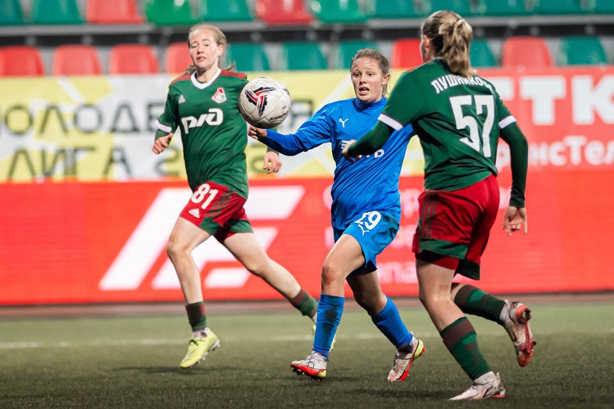 The goal of Valeriya Azeeva (center) since 2022 remains the last in the confrontation between Dynamo and Lokomotiv in official matches