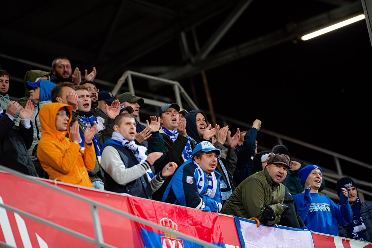 Dynamo fans support the team at Sapsan Arena