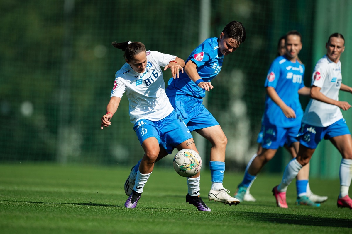 Tijana Matic and Daniella Petrova (right)