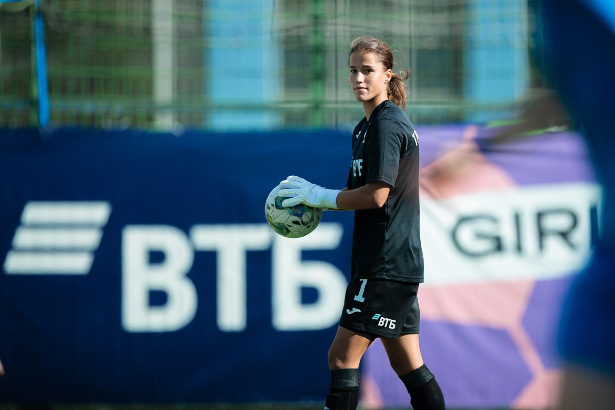 Arina Taranchenko saved the penalty, but could not save the team from defeat