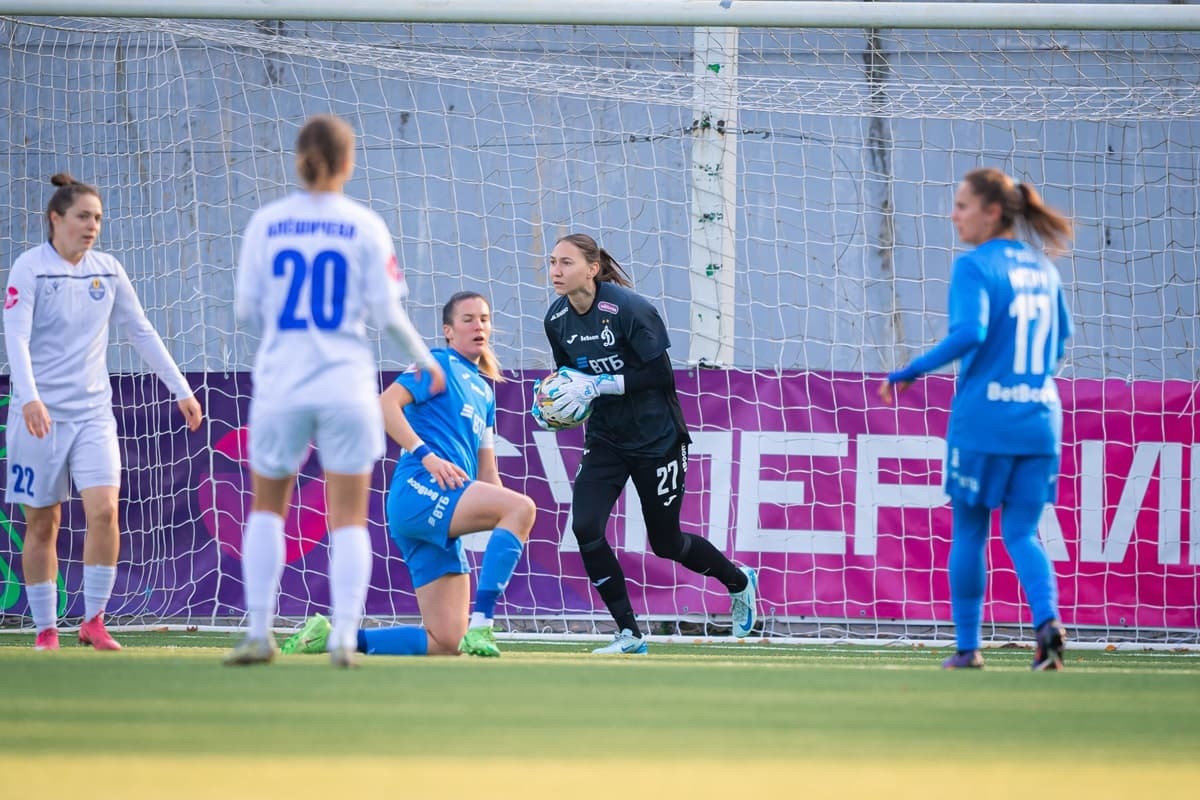 Diana Ponomareva guards Dynamo's gates